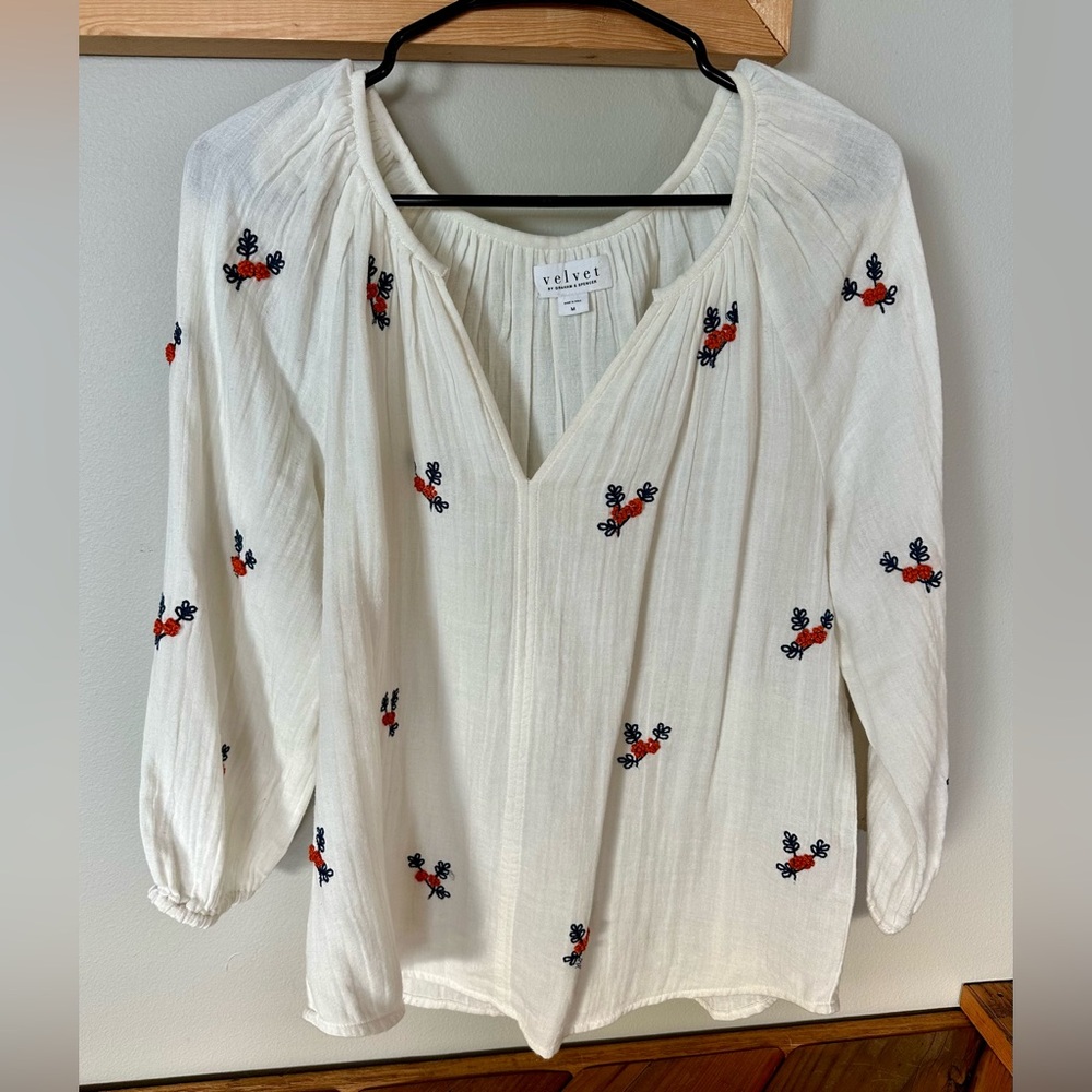 Velvet By Graham & Spencer White Embroidered Top